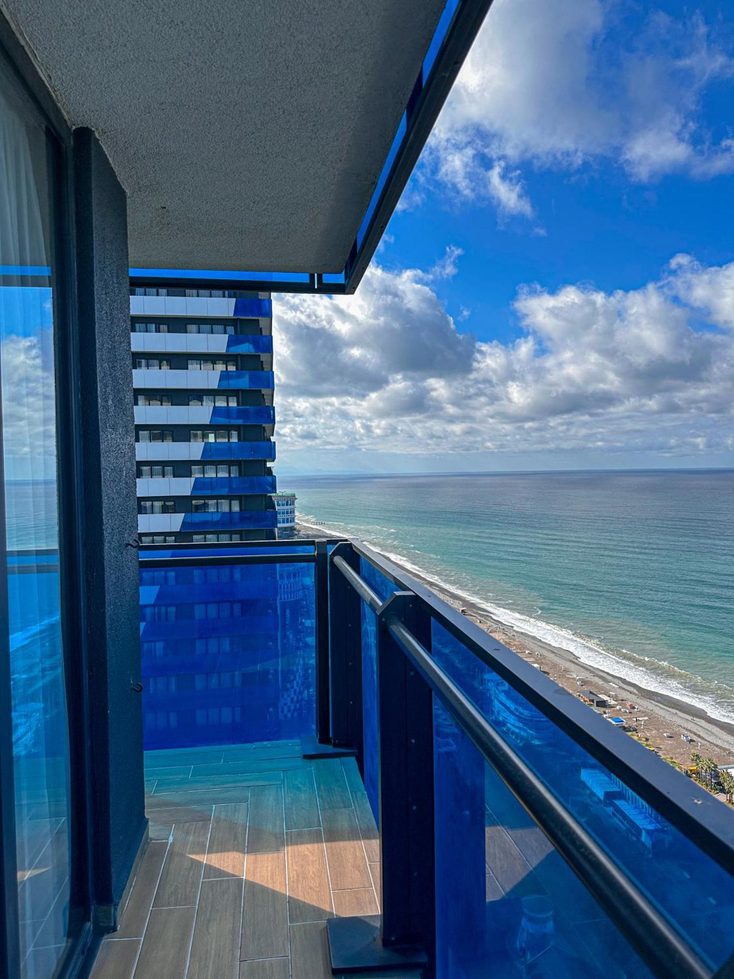 Luxury Batumi Hotel Esterno foto