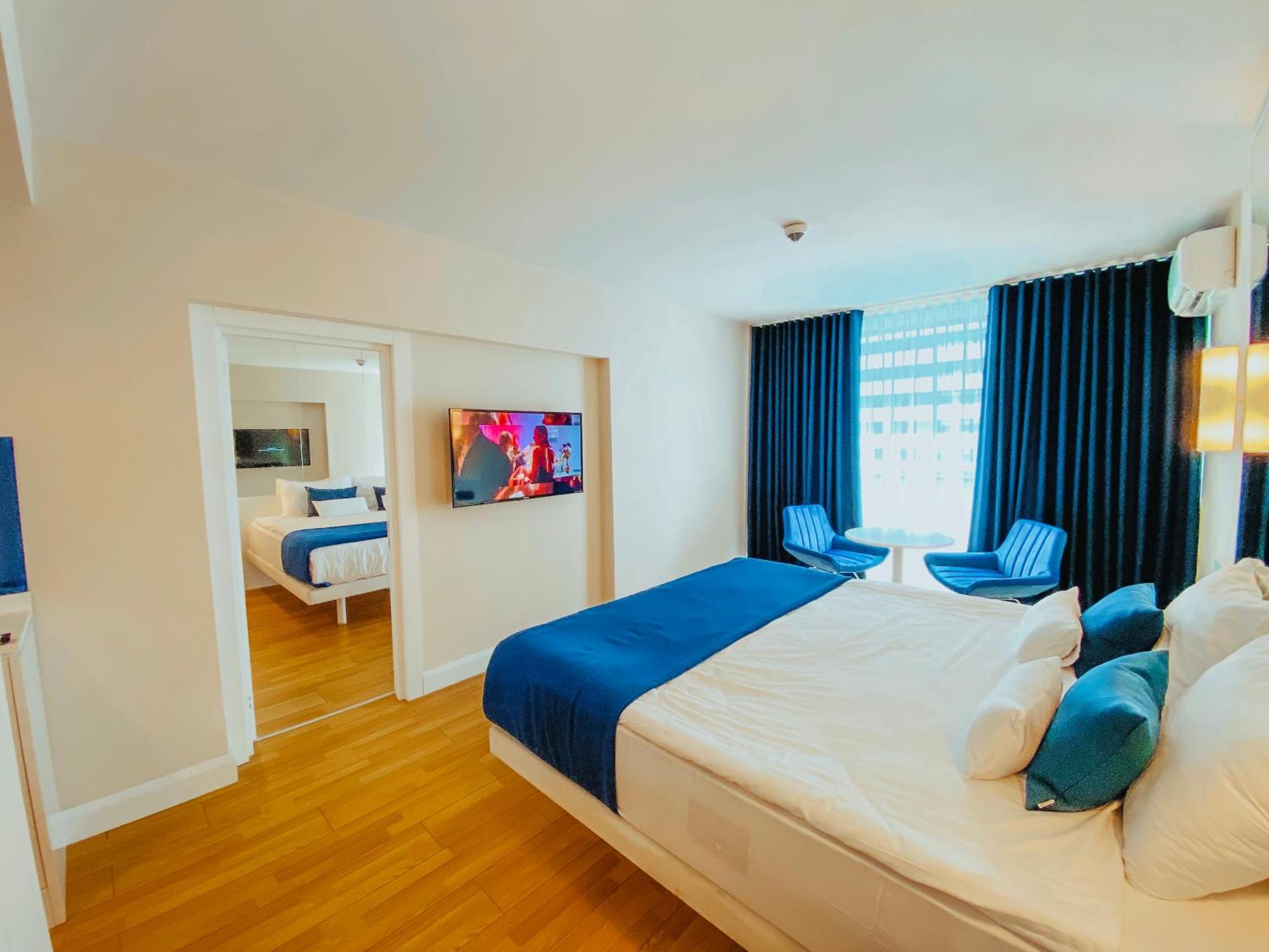 Luxury Batumi Hotel Esterno foto