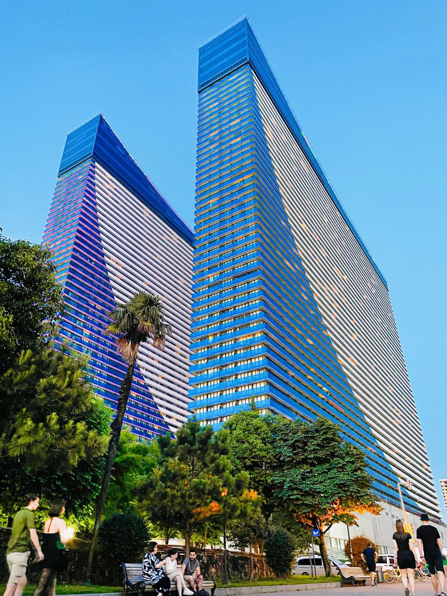 Luxury Batumi Hotel Esterno foto