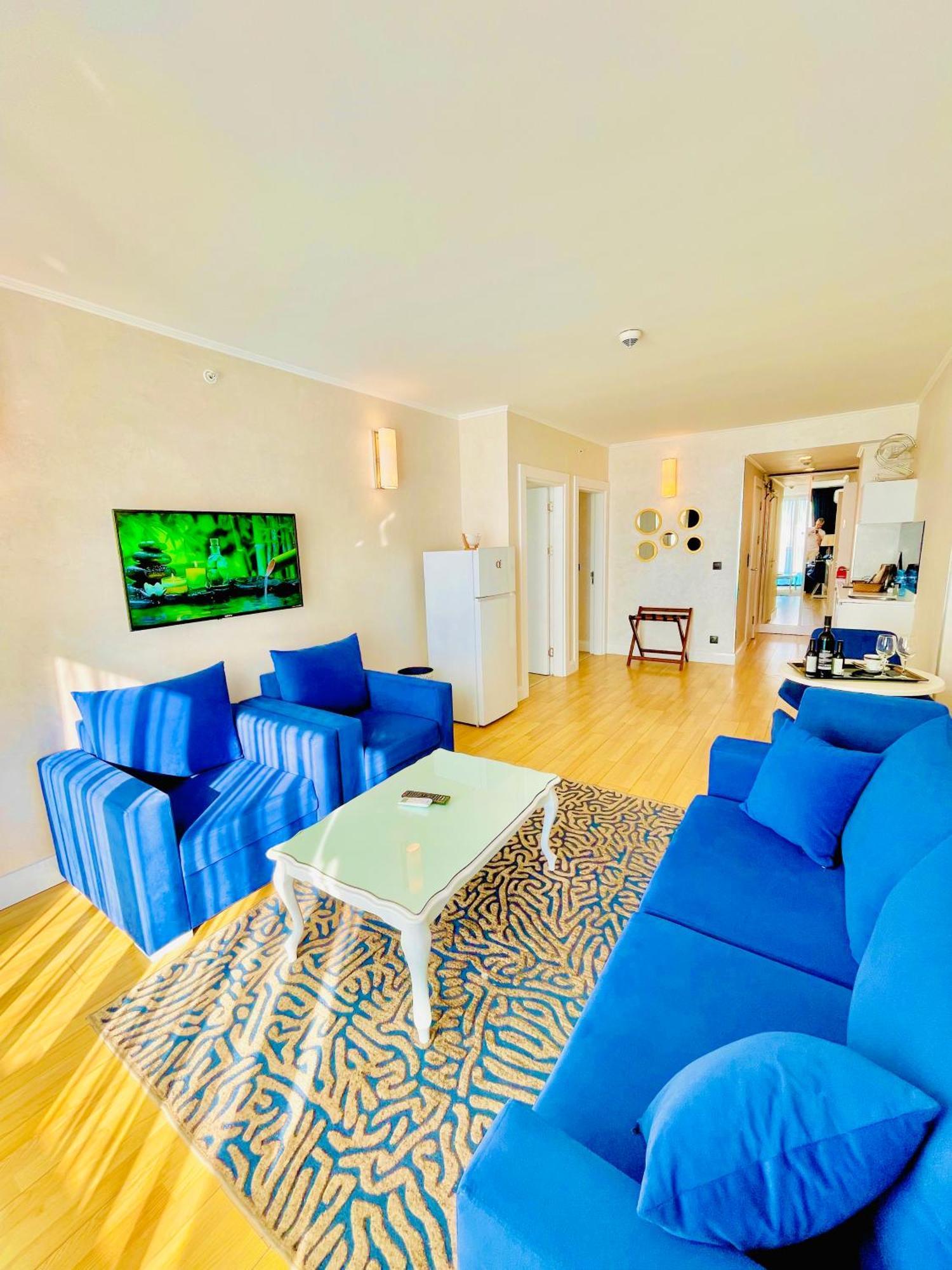 Luxury Batumi Hotel Esterno foto